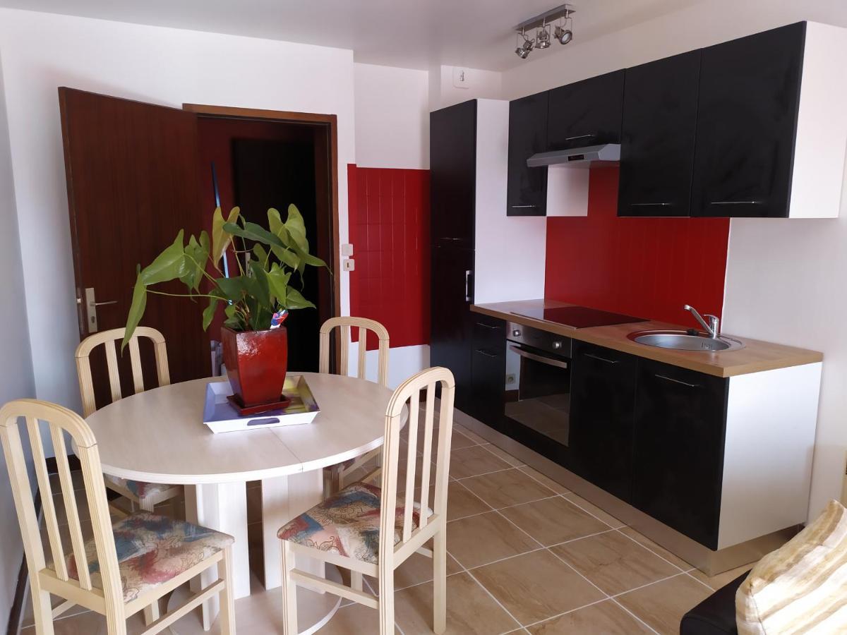 50M2 2 A 4 Pers Tout Confort Balcons Jardin Terrasse Les Albres Zewnętrze zdjęcie